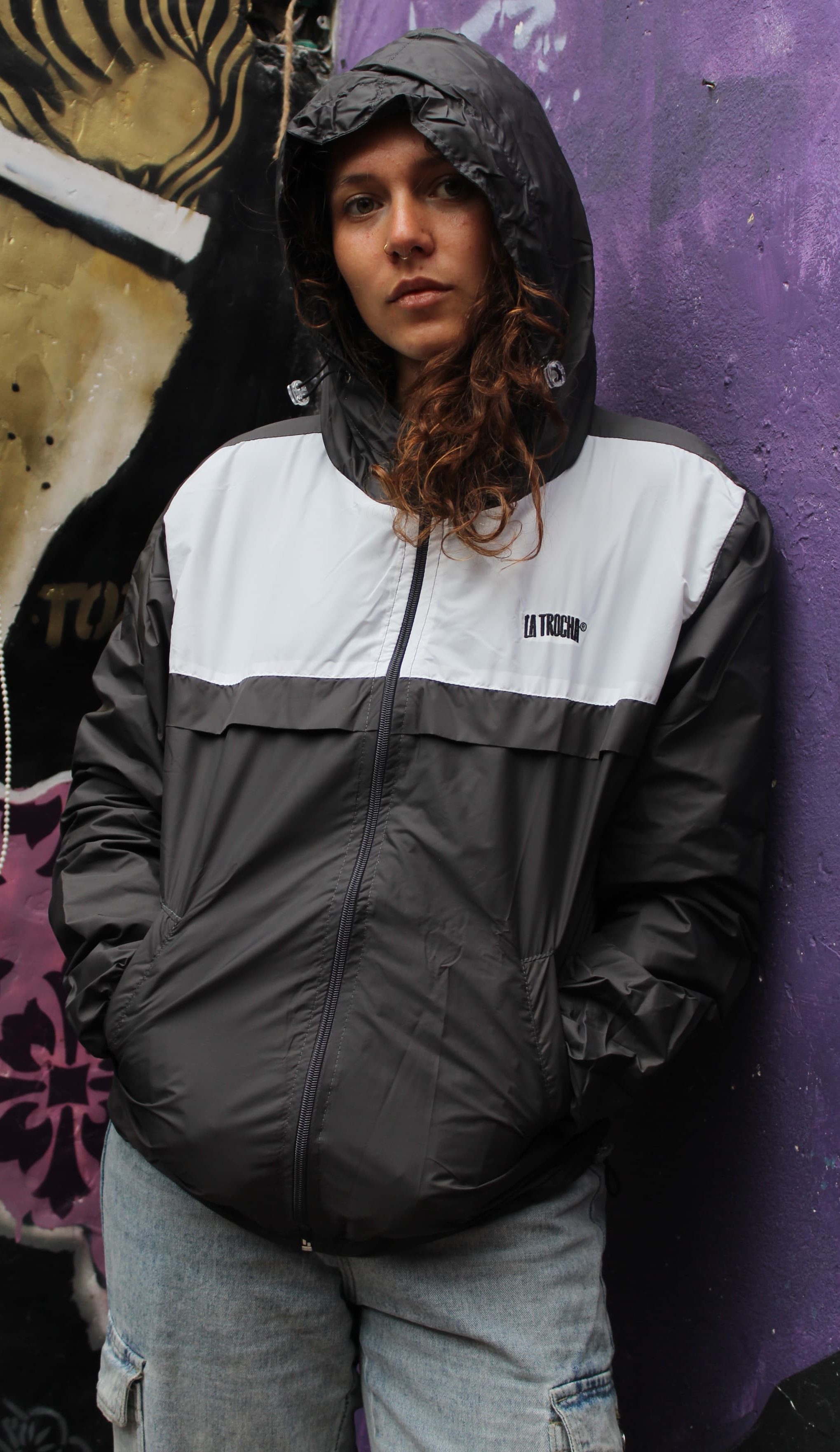 Chaqueta impermeable verde