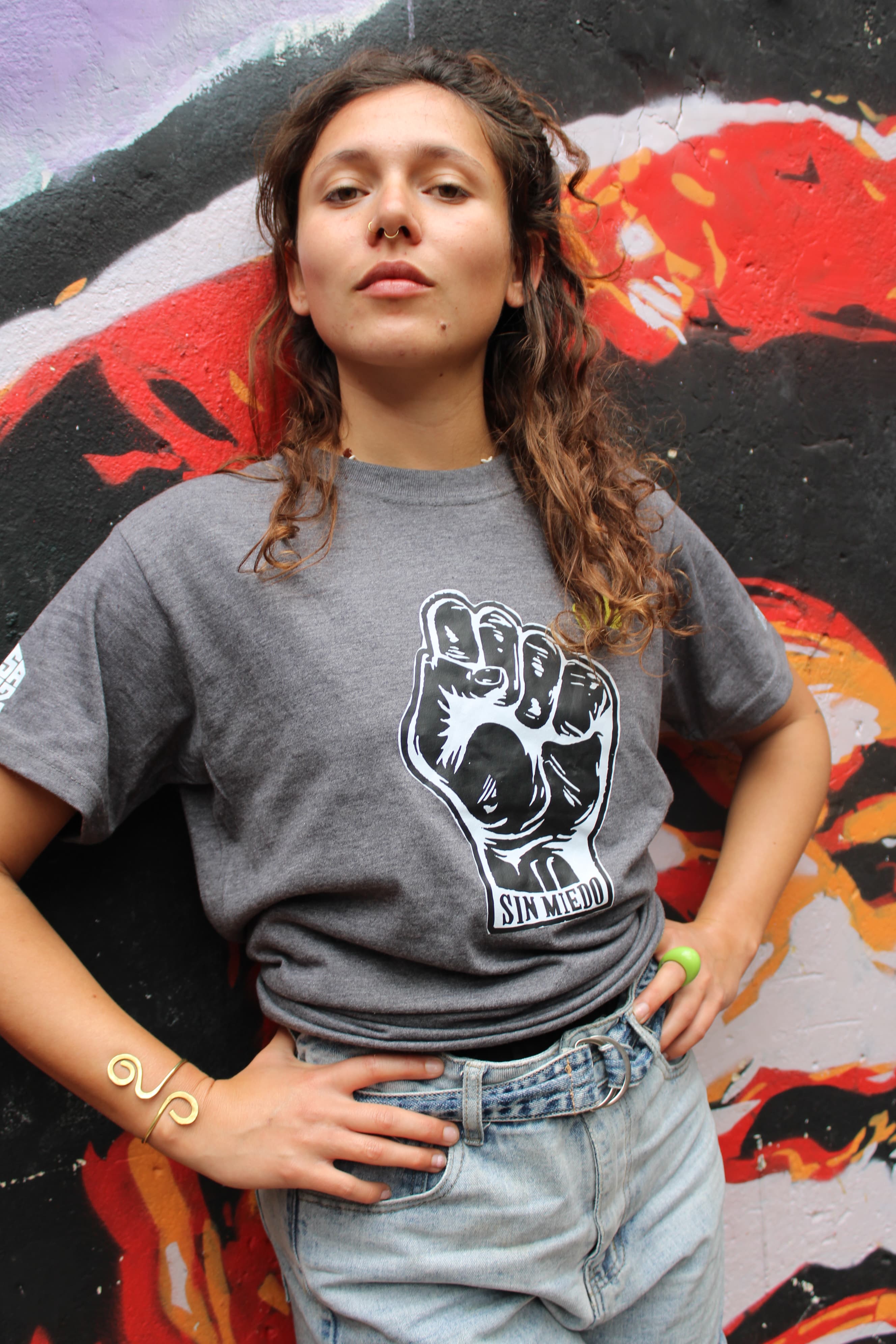 Camiseta Puño sin miedo