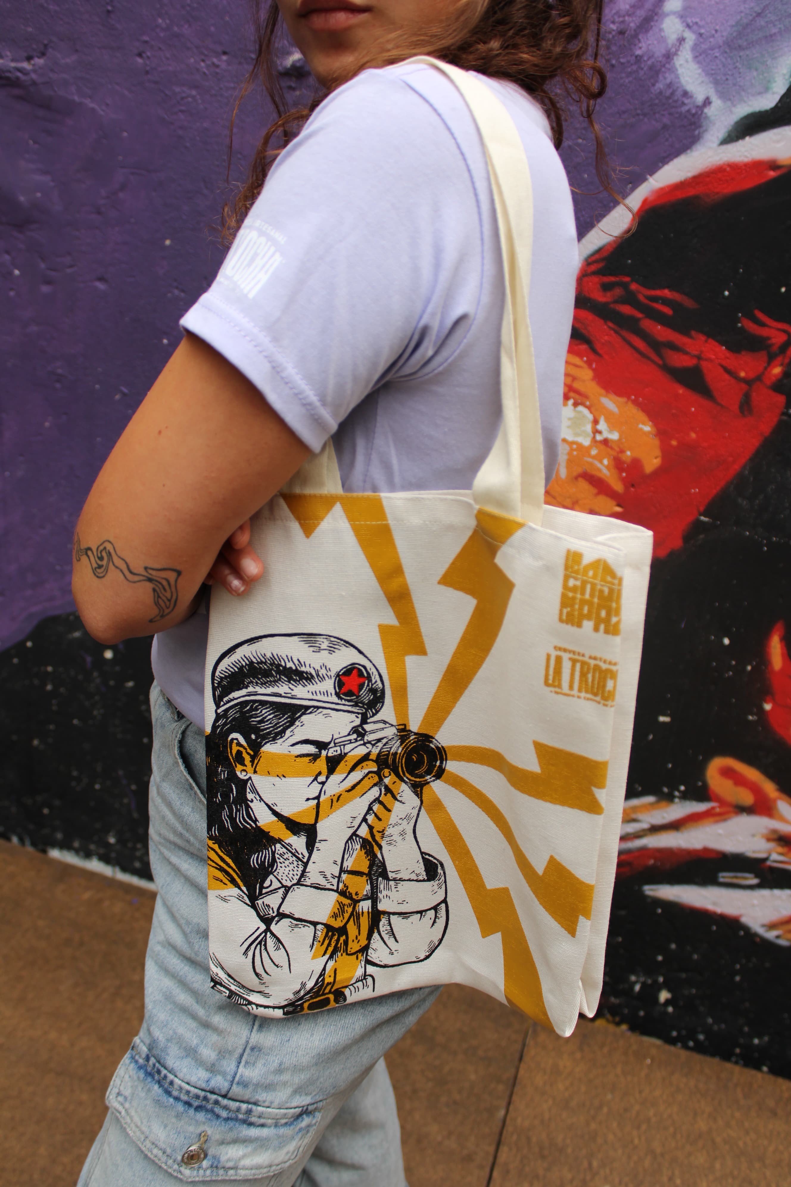 Tote bag
